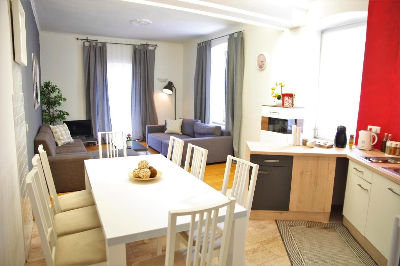 Spacious Apartment In The Heart Of Innsbruck Buitenkant foto